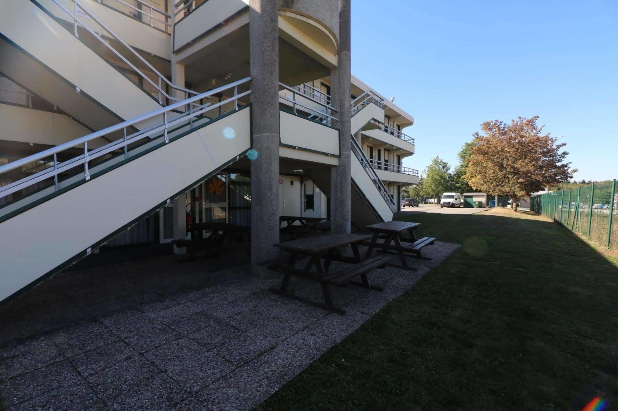 Première Classe Limoges Nord Esterno foto